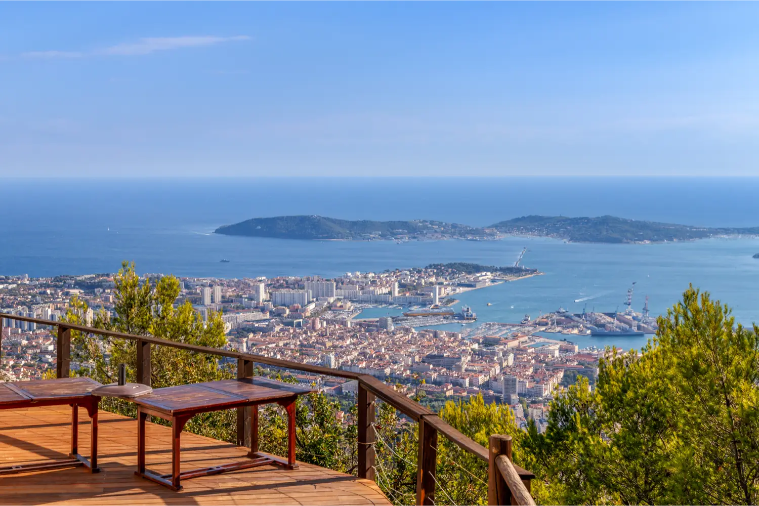 luftansicht vom toulon hafen image